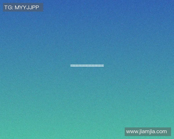 如何绘制足球明星主题的客厅画框艺术作品技巧分享