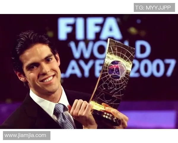 内马尔与卡卡的足球传奇对决谁将成为巴西足球的新象征 内马尔与卡卡的足球传奇对决谁将成为巴西足球的新象征