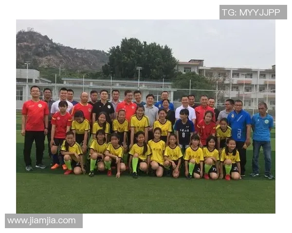 幼儿足球教练教学总结与反思提升幼儿运动能力和团队合作精神的实践经验分享